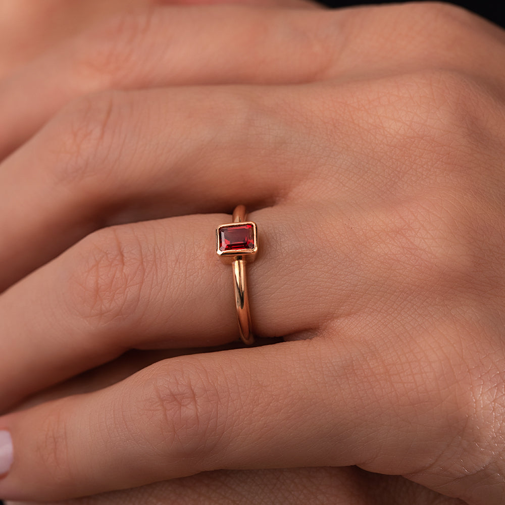 0.60 Karat Emerald Kesim Garnet Yüzük - RNF0241 | Ronaff Pırlanta | Tektaş Yüzük, Pırlanta Yüzük, Kolye, Küpe
