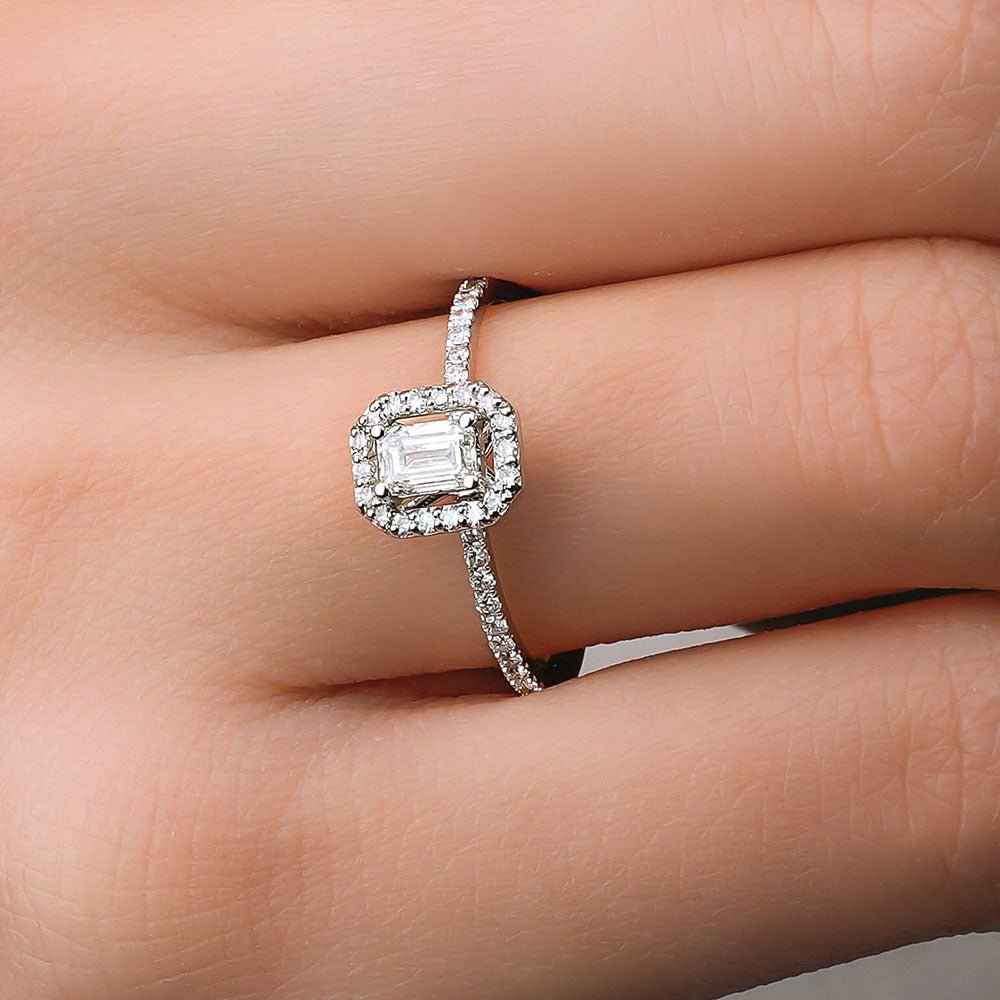 0.64 Karat Emerald Kesim Tektaş Pırlanta Yüzük - RNF0655 | Ronaff Pırlanta | Tektaş Yüzük, Pırlanta Yüzük, Kolye, Küpe