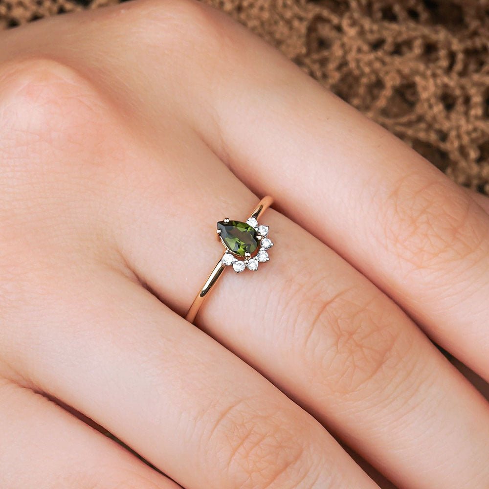 0.40 Karat Damla Peridot Pırlantalı Yüzük - RNF0306 | Ronaff Pırlanta | Tektaş Yüzük, Pırlanta Yüzük, Kolye, Küpe