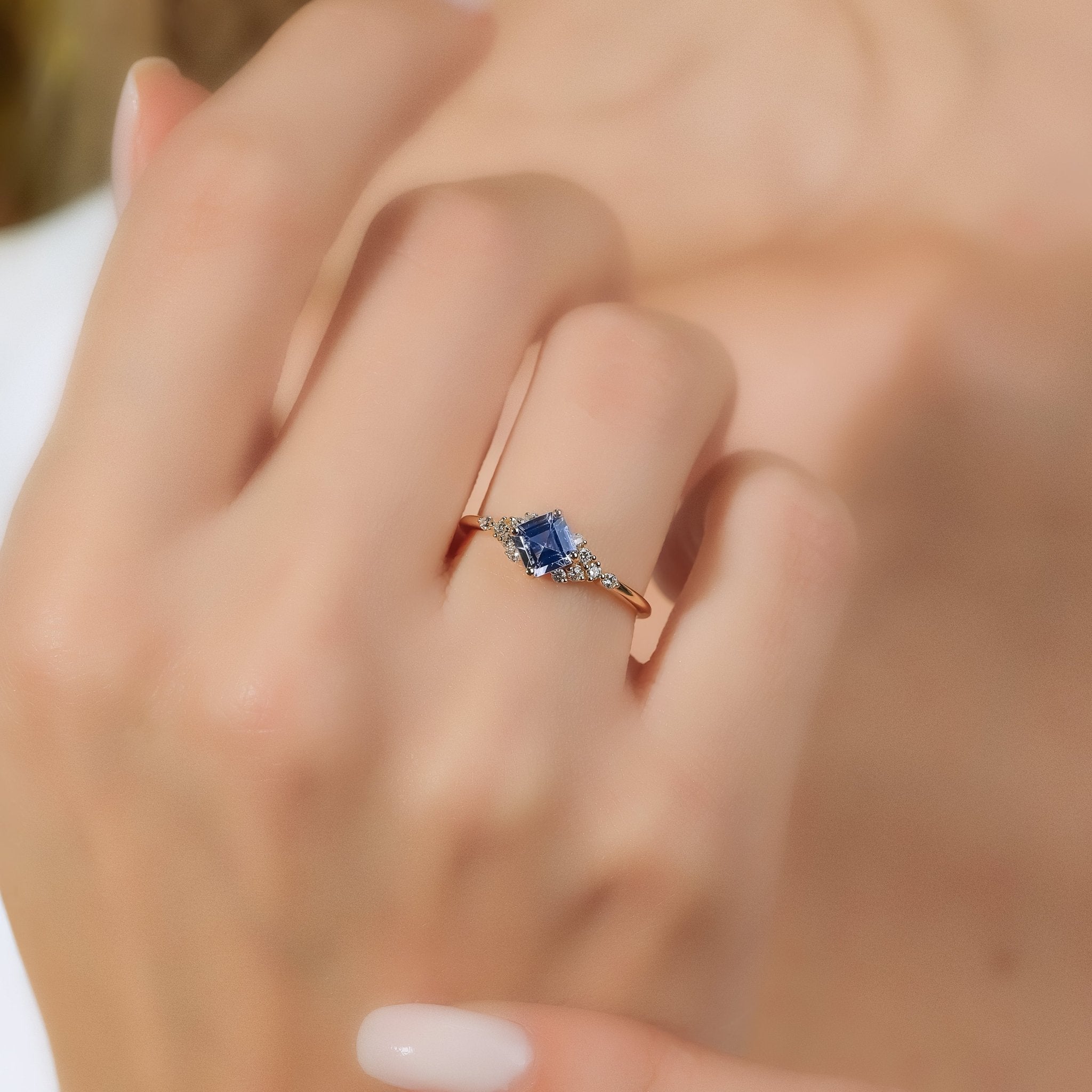 0.45 Karat Prenses Kesim Spinel & 0.11 Karat Yuvarlak Kesim Tasarım Tektaş Pırlanta Yüzük - RNF0761 | Ronaff Pırlanta | Tektaş Yüzük, Pırlanta Yüzük, Kolye, Küpe