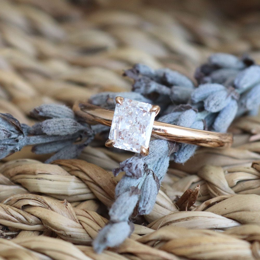 0.50 Karat Emerald Kesim HRD Sertifikalı Tektaş Pırlanta Yüzük - RNF0317 | Ronaff Pırlanta | Tektaş Yüzük, Pırlanta Yüzük, Kolye, Küpe
