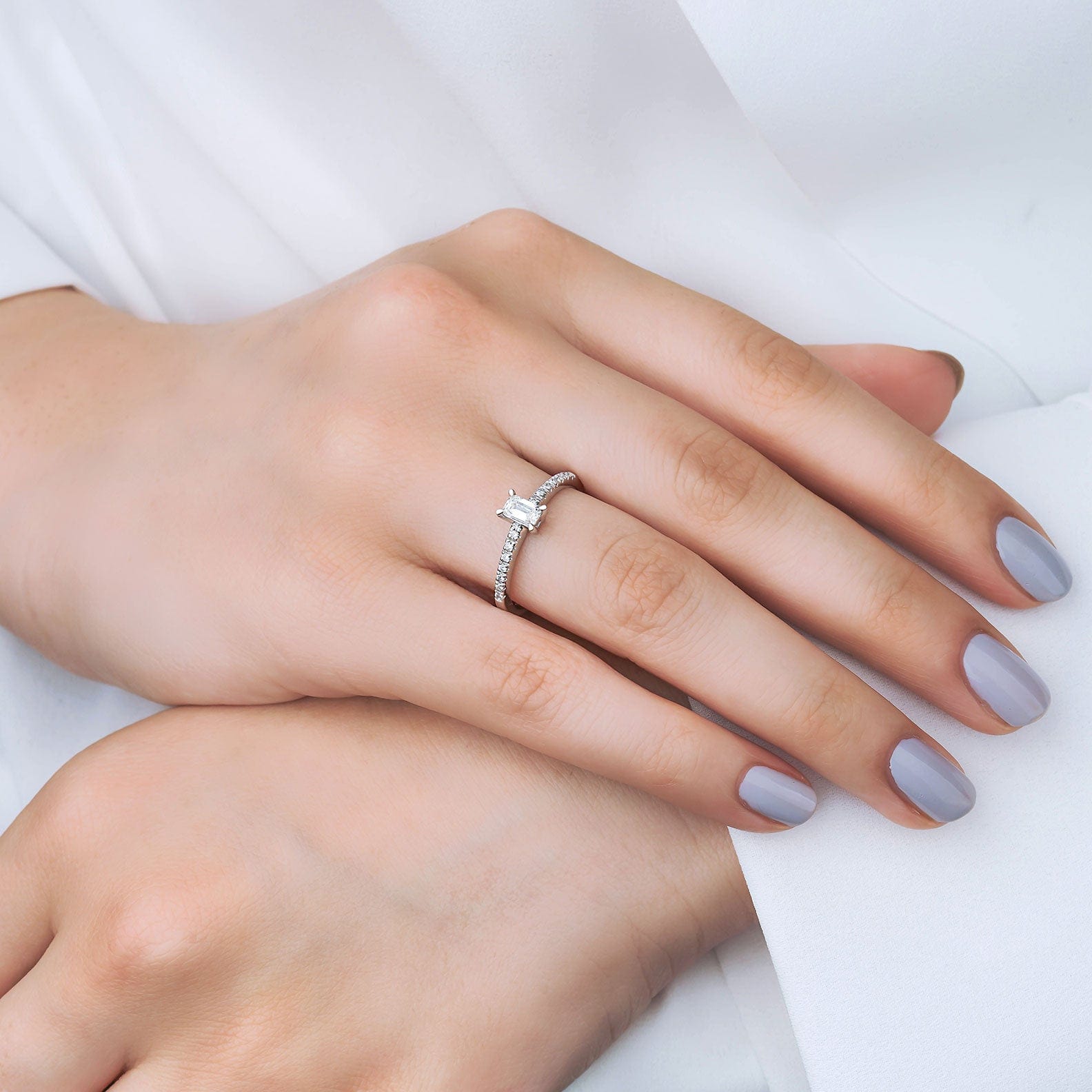 0.54 Karat Emerald Kesim HRD Sertifikalı Pırlanta Tektaş Yüzük - RNF0362 | Ronaff Pırlanta | Tektaş Yüzük, Pırlanta Yüzük, Kolye, Küpe