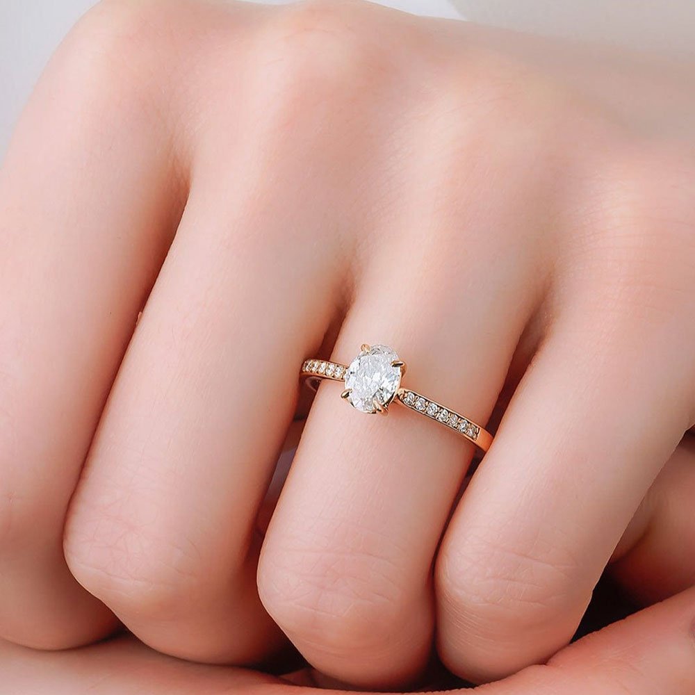 0.60 Karat Oval Kesim & 0.10 Karat Yuvarlak Kesim Tektaş Pırlanta Yüzük - RNF0564 | Ronaff Pırlanta | Tektaş Yüzük, Pırlanta Yüzük, Kolye, Küpe