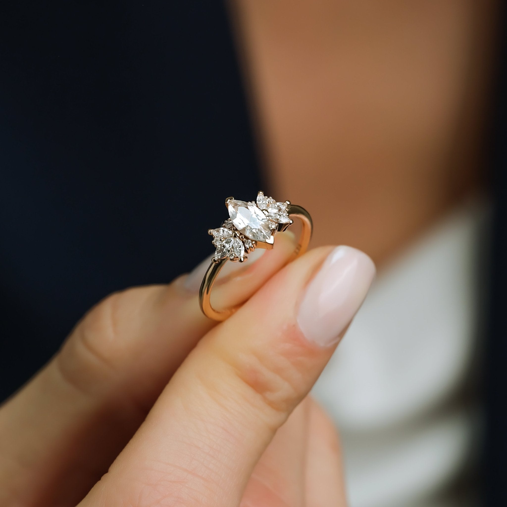 0.70 Karat Markiz Kesim Topaz & 0.38 Karat Yuvarlak Vintage Tasarım Tektaş Pırlanta Yüzük - RNF0771 | Ronaff Pırlanta | Tektaş Yüzük, Pırlanta Yüzük, Kolye, Küpe