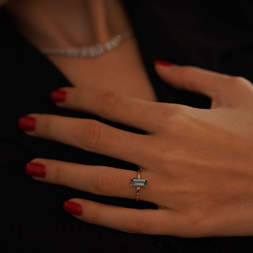 0.80 Karat Baget Kesim Spinel Tektaş Yüzük - RNF0637 | Ronaff Pırlanta | Tektaş Yüzük, Pırlanta Yüzük, Kolye, Küpe