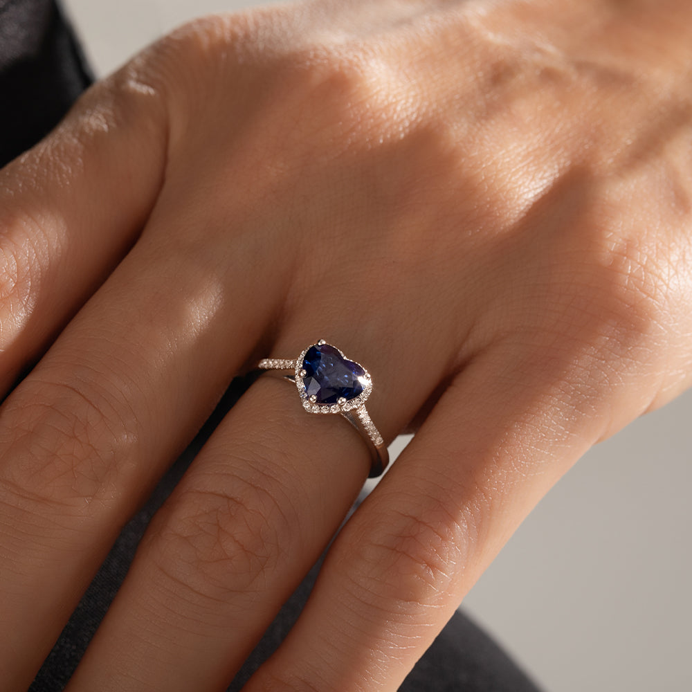 1.07 Karat Merkez Kalp Safir & 0.28 Karat Yuvarlak Kenar Pırlanta Özel Tasarım Kalpli Yüzük - RNF0932 | Ronaff Pırlanta | Tektaş Yüzük, Pırlanta Yüzük, Kolye, Küpe
