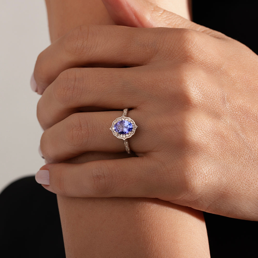 1.65 Karat Oval Tanzanit Pırlantalı Yüzük - RNF0313 | Ronaff Pırlanta | Tektaş Yüzük, Pırlanta Yüzük, Kolye, Küpe
