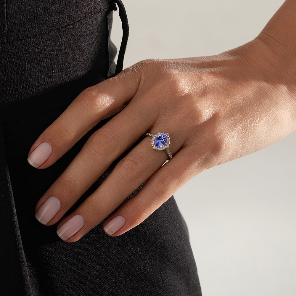 1.65 Karat Oval Tanzanit Pırlantalı Yüzük - RNF0313 | Ronaff Pırlanta | Tektaş Yüzük, Pırlanta Yüzük, Kolye, Küpe