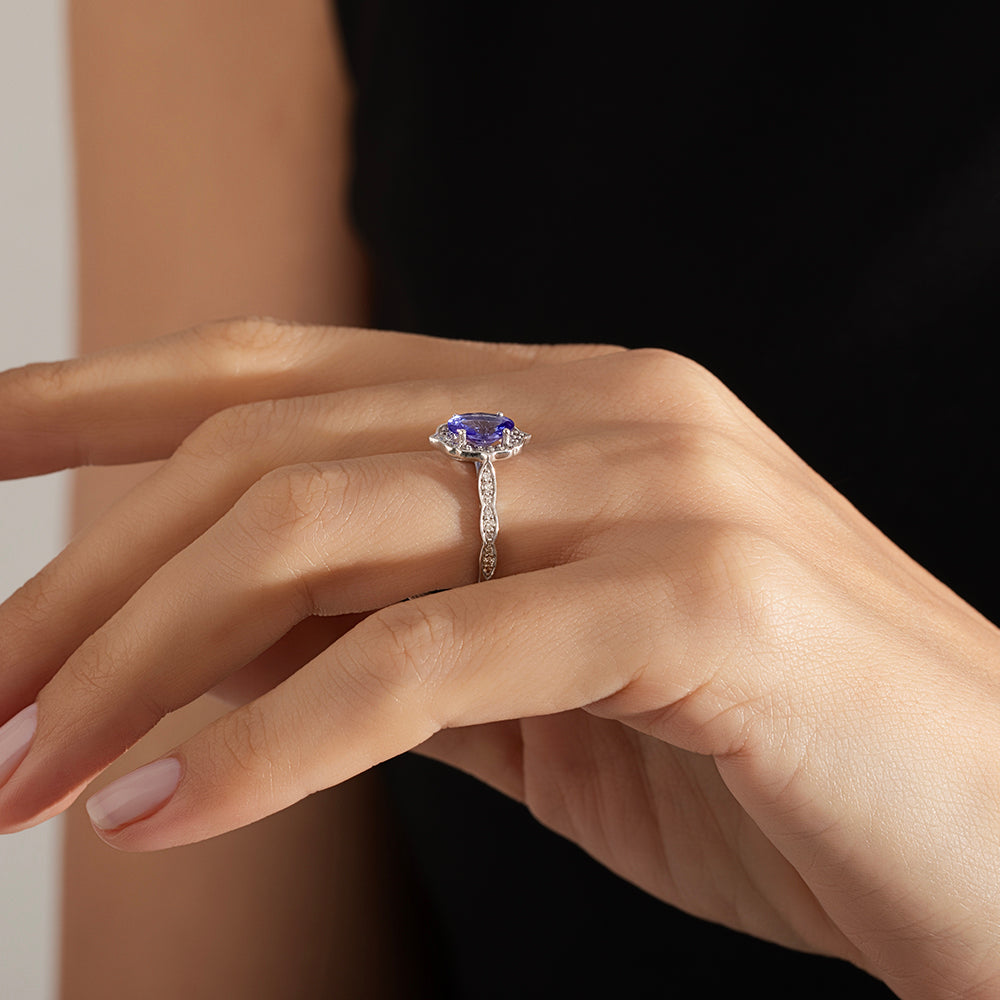 1.65 Karat Oval Tanzanit Pırlantalı Yüzük - RNF0313 | Ronaff Pırlanta | Tektaş Yüzük, Pırlanta Yüzük, Kolye, Küpe