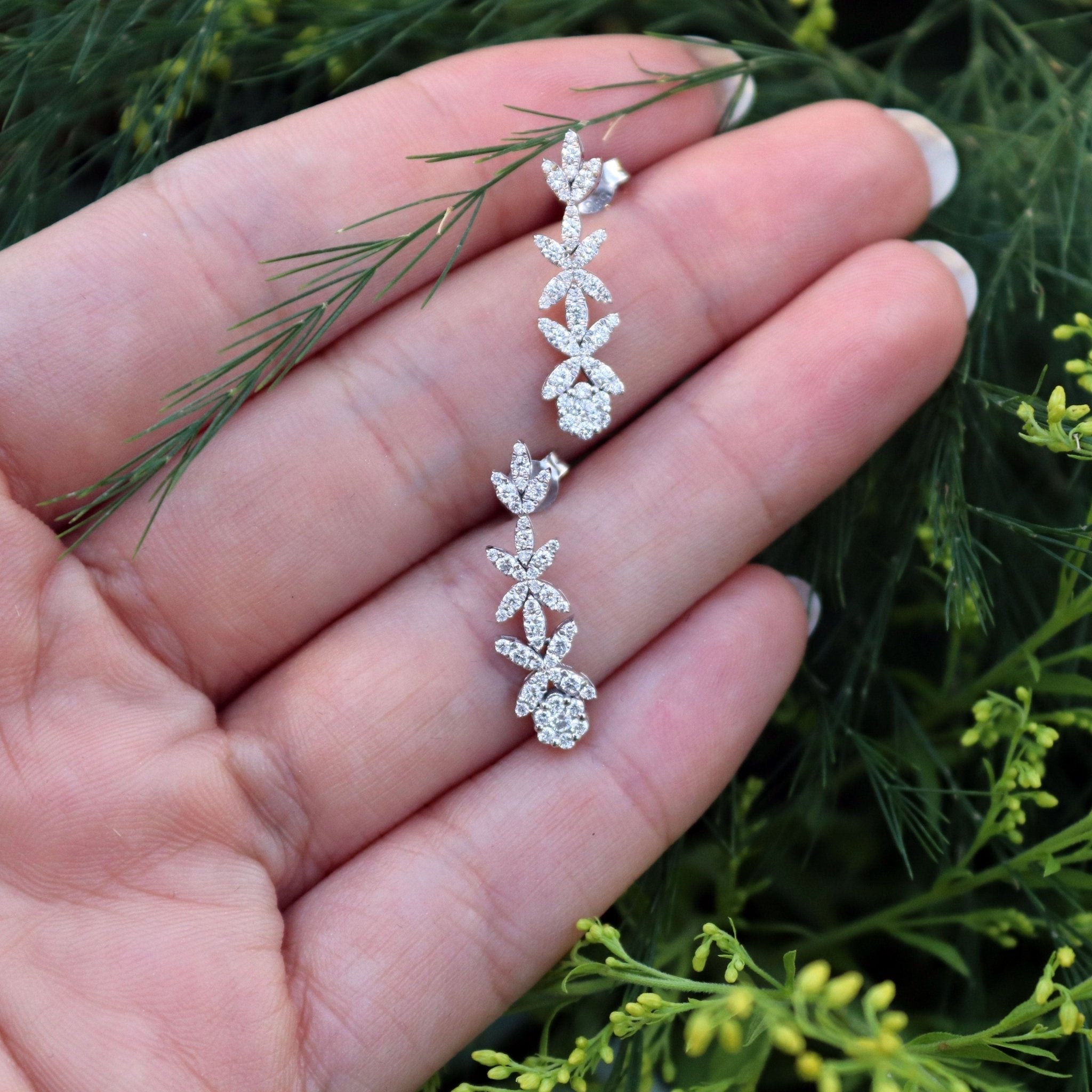 1.20 Karat Pırlantalı Tasarım Küpe - RNF0136 | Ronaff Pırlanta | Tektaş Yüzük, Pırlanta Yüzük, Kolye, Küpe
