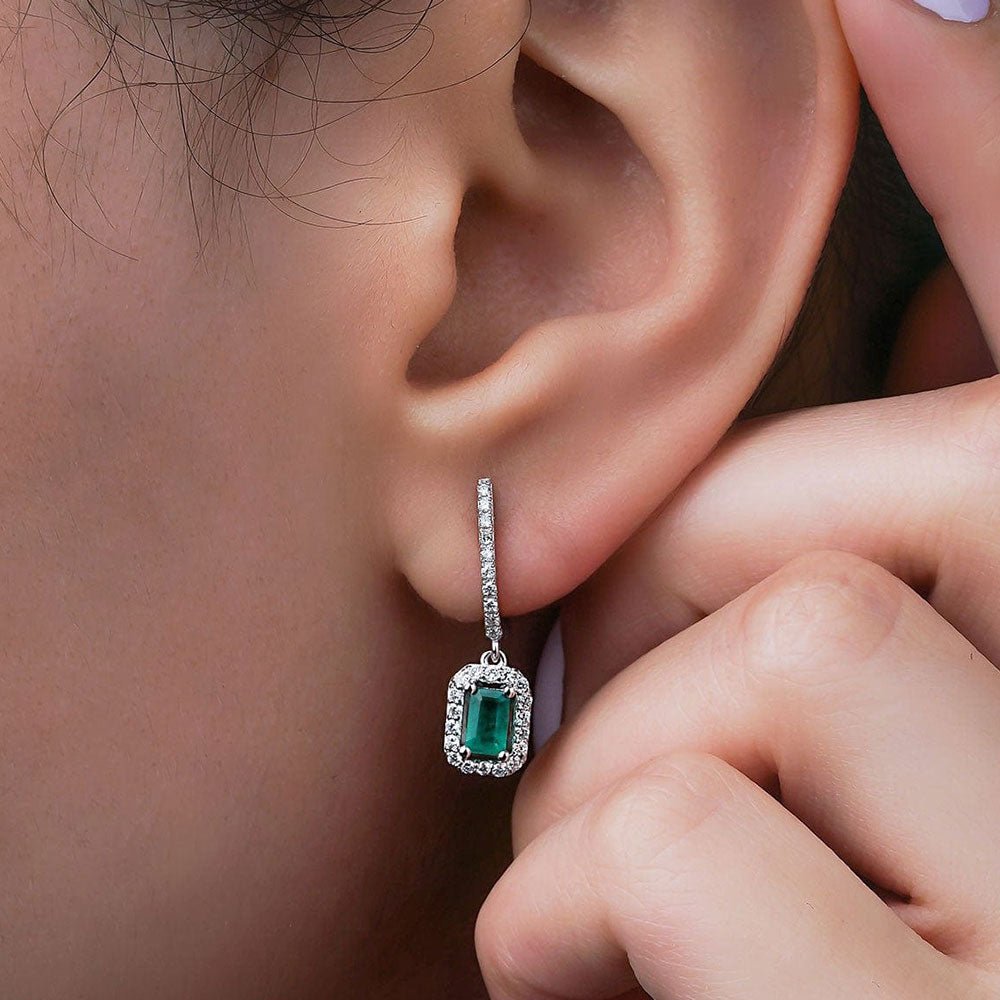 1.60 Karat Baget Kesim Zümrüt Pırlantalı Küpe - RNF0353 | Ronaff Pırlanta | Tektaş Yüzük, Pırlanta Yüzük, Kolye, Küpe