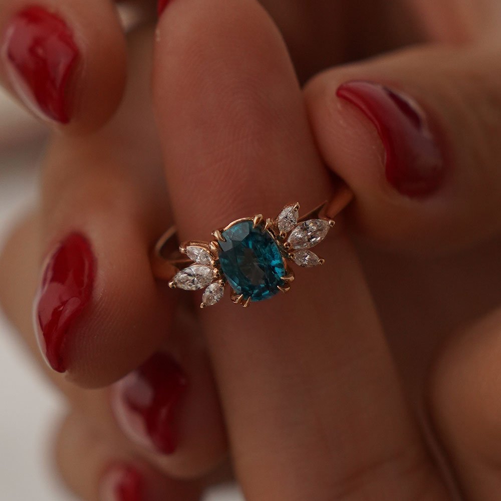2.78 Karat Marla London Blue Topaz & 0.40 ct Markiz Kesim Pırlantalı Yüzük - RNF0562 | Ronaff Pırlanta | Tektaş Yüzük, Pırlanta Yüzük, Kolye, Küpe