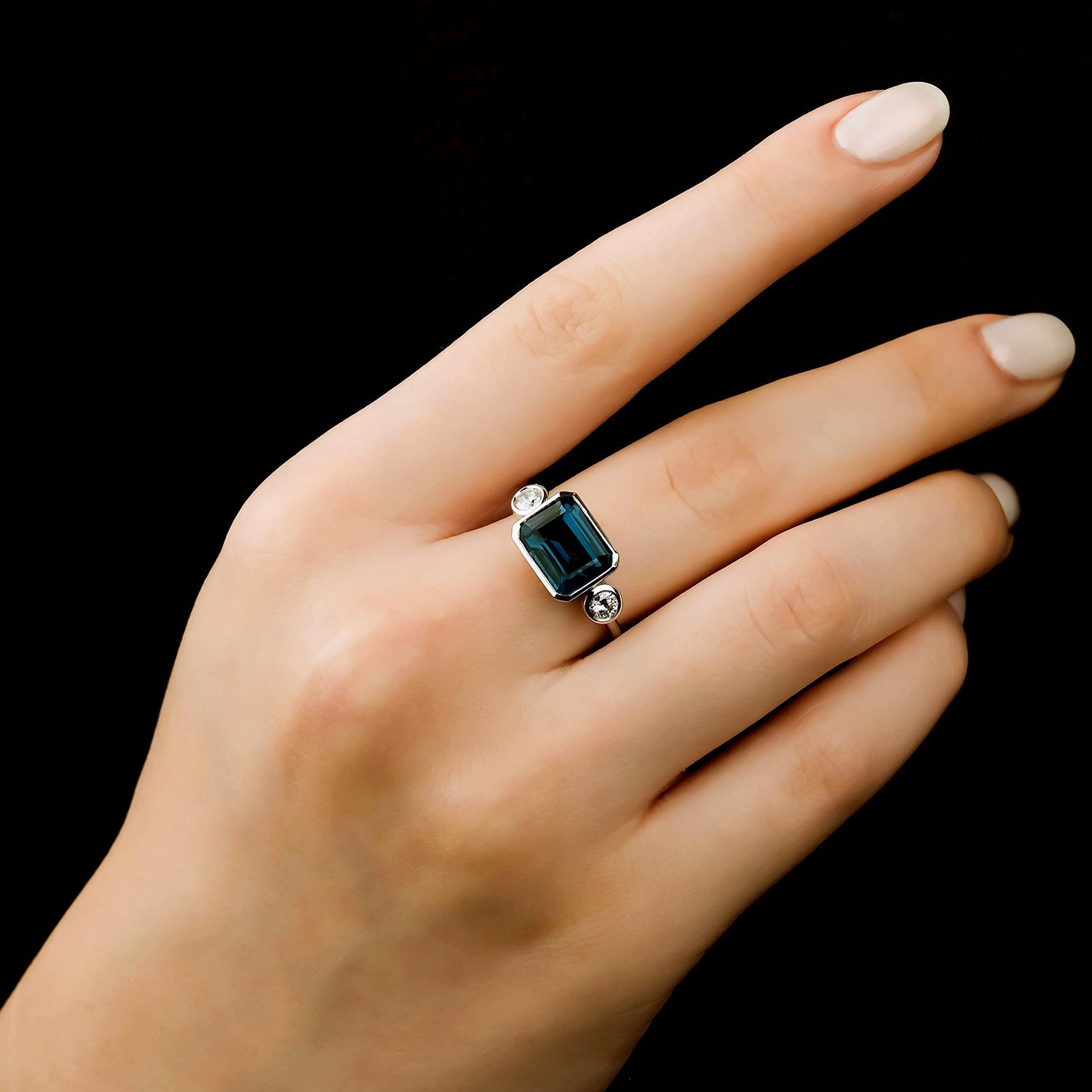4.00 Karat London Blue Topaz Pırlantalı Yüzük - RNF0686 | Ronaff Pırlanta | Tektaş Yüzük, Pırlanta Yüzük, Kolye, Küpe