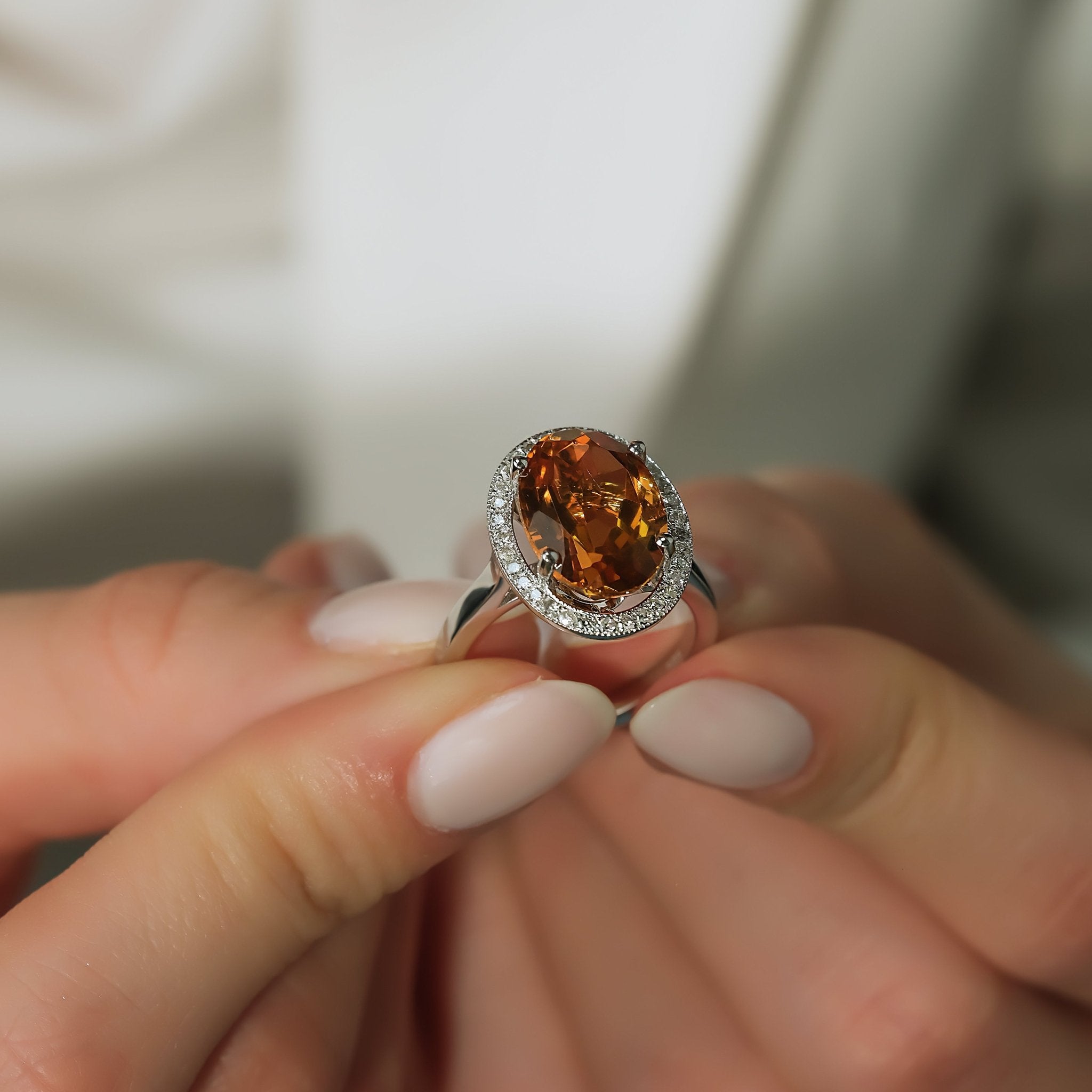 4.22 Karat Oval Kesim Sultanit & 0.40 Karat Pırlantalı Anturaj Yüzük - RNF0821 | Ronaff Pırlanta | Tektaş Yüzük, Pırlanta Yüzük, Kolye, Küpe
