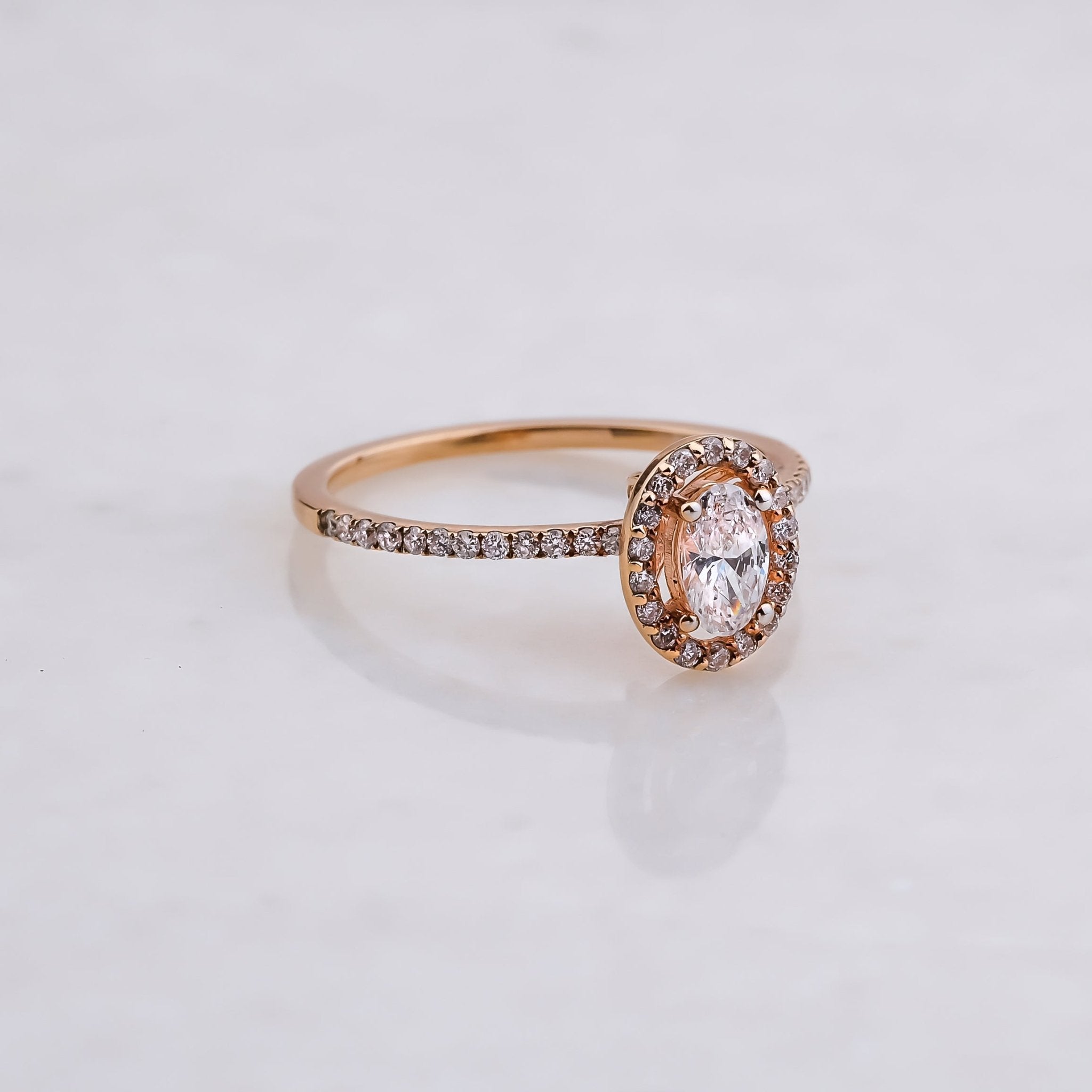 0.62 Karat Oval Kesim Halo Pırlanta Yüzük - RNF0647 | Ronaff Pırlanta | Tektaş Yüzük, Pırlanta Yüzük, Kolye, Küpe