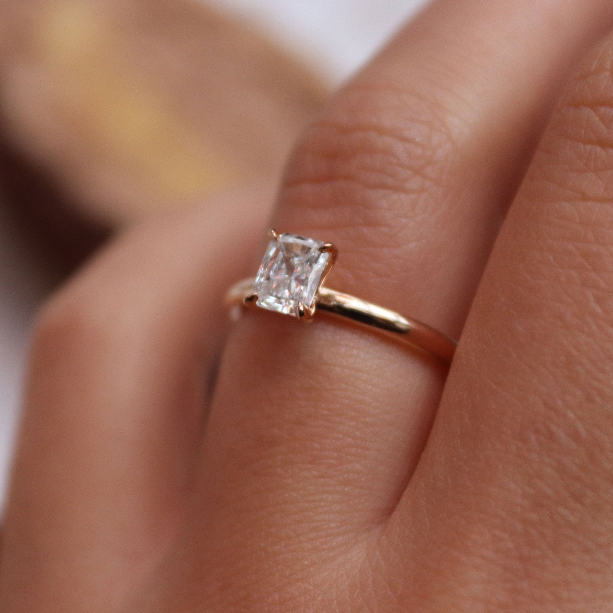 0.50 Karat Emerald Kesim HRD Sertifikalı Tektaş Pırlanta Yüzük - RNF0317 | Ronaff Pırlanta | Tektaş Yüzük, Pırlanta Yüzük, Kolye, Küpe