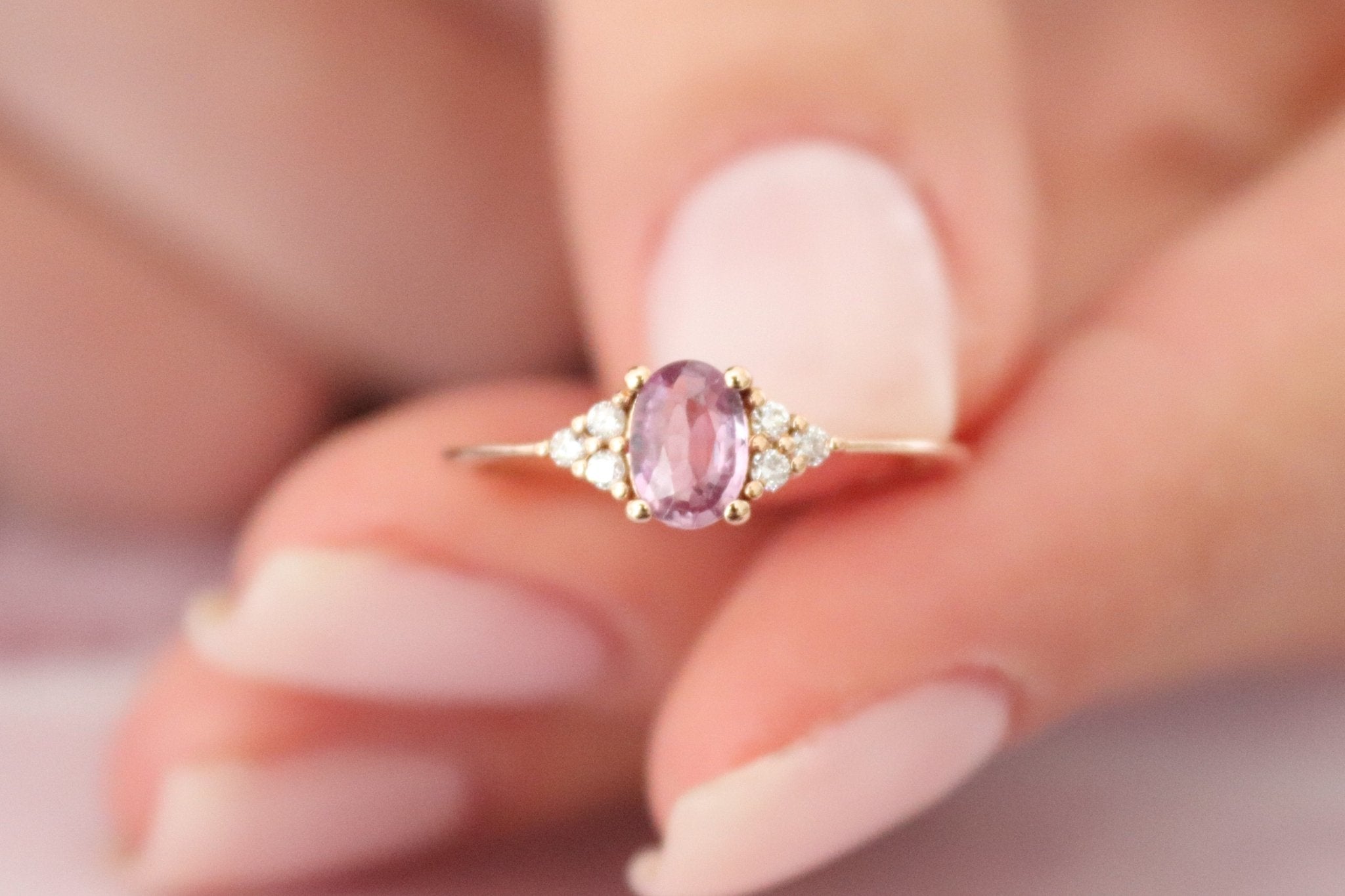 1.00 Karat Oval Pembe Safir Pırlanta Yüzük - RNF0444 | Ronaff Pırlanta | Tektaş Yüzük, Pırlanta Yüzük, Kolye, Küpe