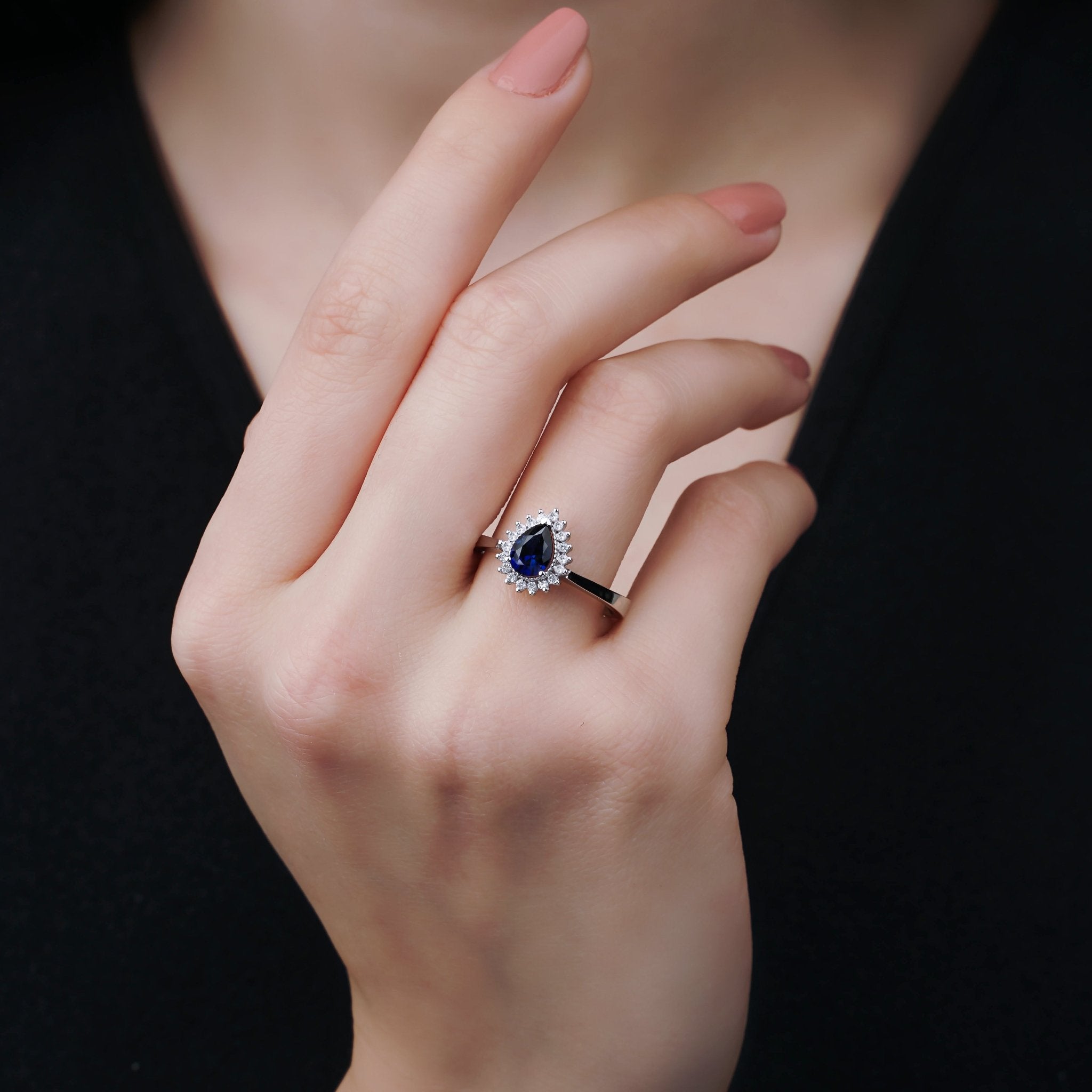 0.60 Karat Damla Safir & 0.12 Karat Pırlanta Yüzük - RNF0892 | Ronaff Pırlanta | Tektaş Yüzük, Pırlanta Yüzük, Kolye, Küpe