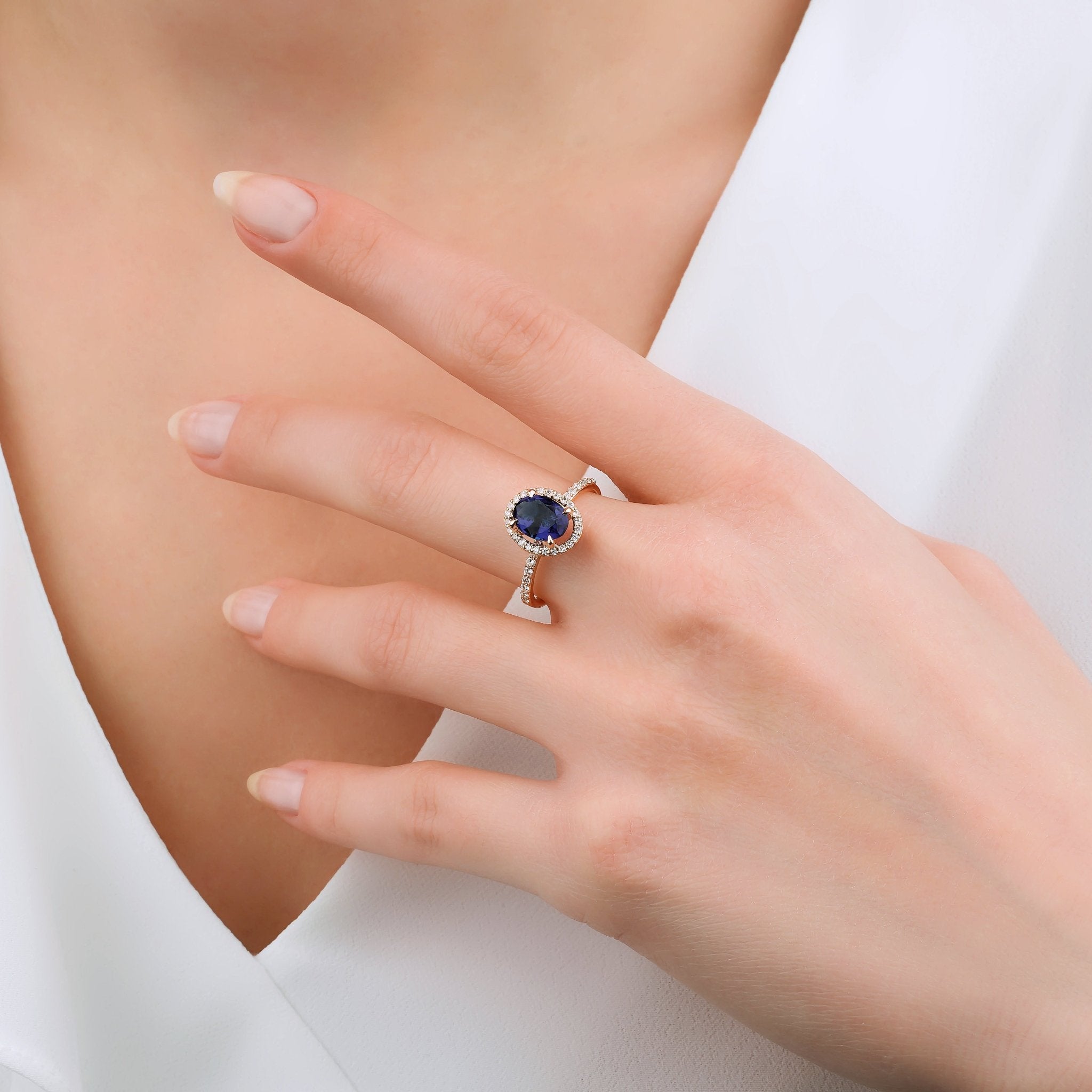 1.80 Karat Oval Kesim Safir & 0.34 Karat Yuvarlak Kesim Pırlantalı Yüzük - RNF0667 | Ronaff Pırlanta | Tektaş Yüzük, Pırlanta Yüzük, Kolye, Küpe