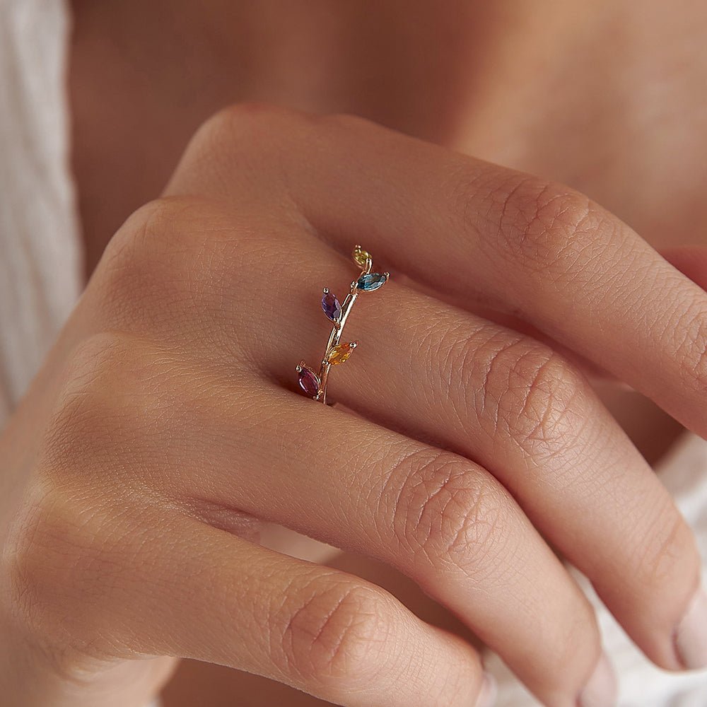 0.35 Karat Renkli Safir Markizli Yüzük - RNF0248 | Ronaff Pırlanta | Tektaş Yüzük, Pırlanta Yüzük, Kolye, Küpe
