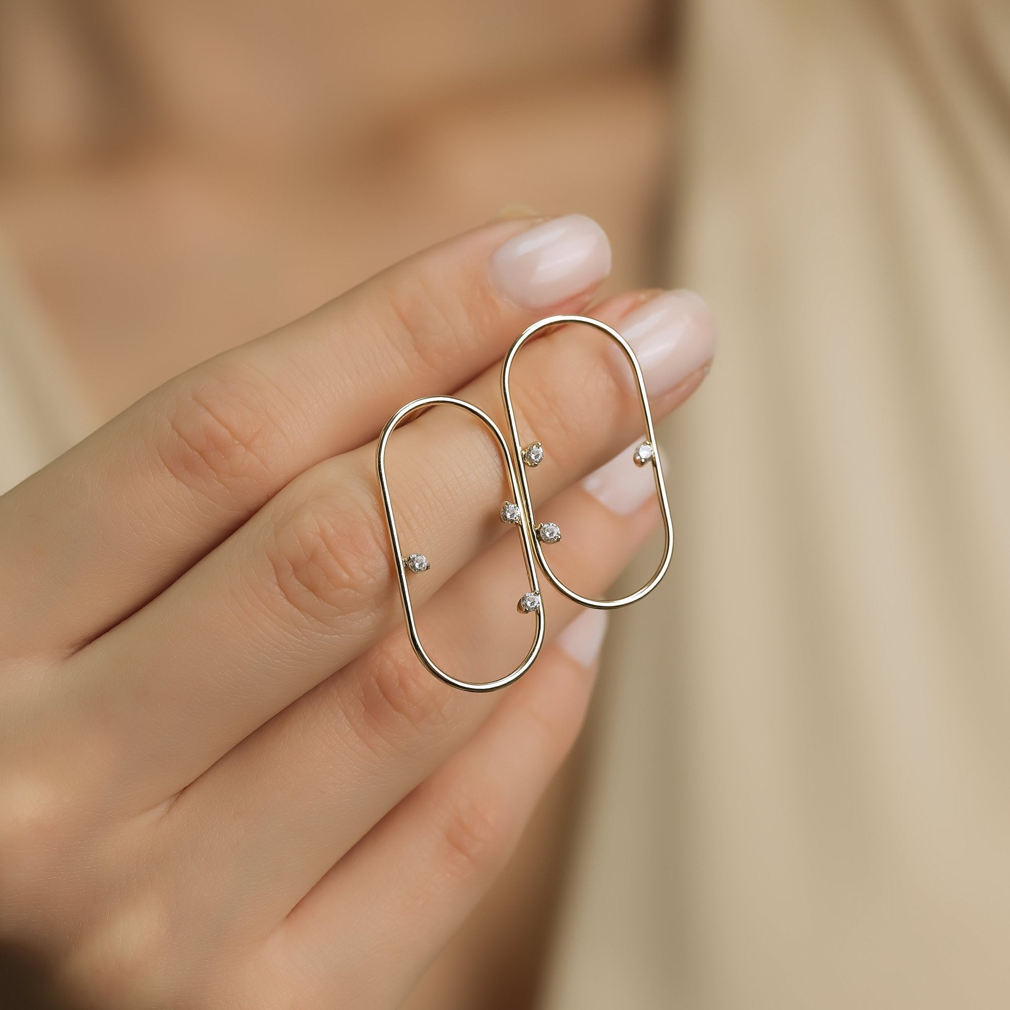 0.09 Karat Pırlantalı Küpe - RNF0824 | Ronaff Pırlanta | Tektaş Yüzük, Pırlanta Yüzük, Kolye, Küpe