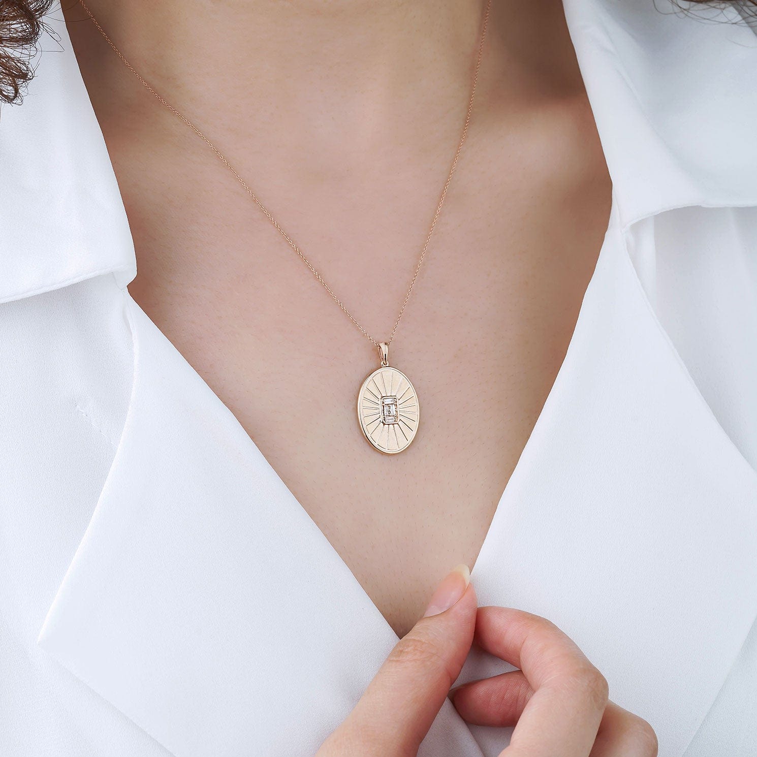 0.16 Karat Baget Pırlantalı Özel Tasarım Levha Vintage Kolye - RNF0347 | Ronaff Pırlanta | Tektaş Yüzük, Pırlanta Yüzük, Kolye, Küpe