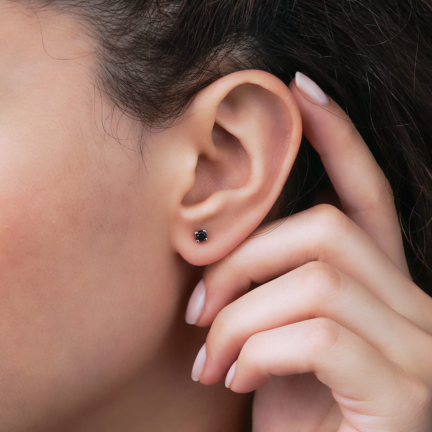 0.20 Karat Siyah Pırlantalı Tektaş Küpe - RNF0625 | Ronaff Pırlanta | Tektaş Yüzük, Pırlanta Yüzük, Kolye, Küpe