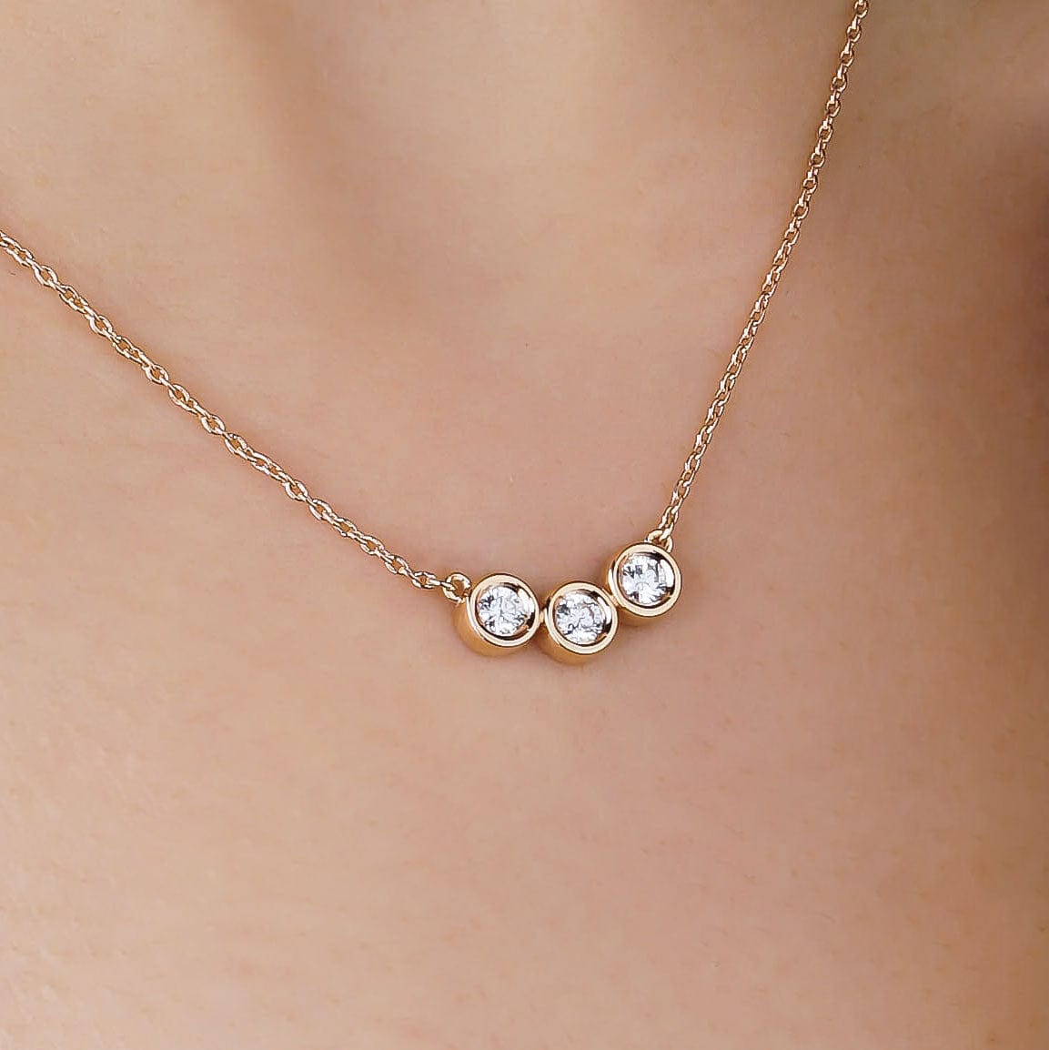 0.24 Karat Üçtaş Pırlanta Kolye - RNF0372 | Ronaff Pırlanta | Tektaş Yüzük, Pırlanta Yüzük, Kolye, Küpe