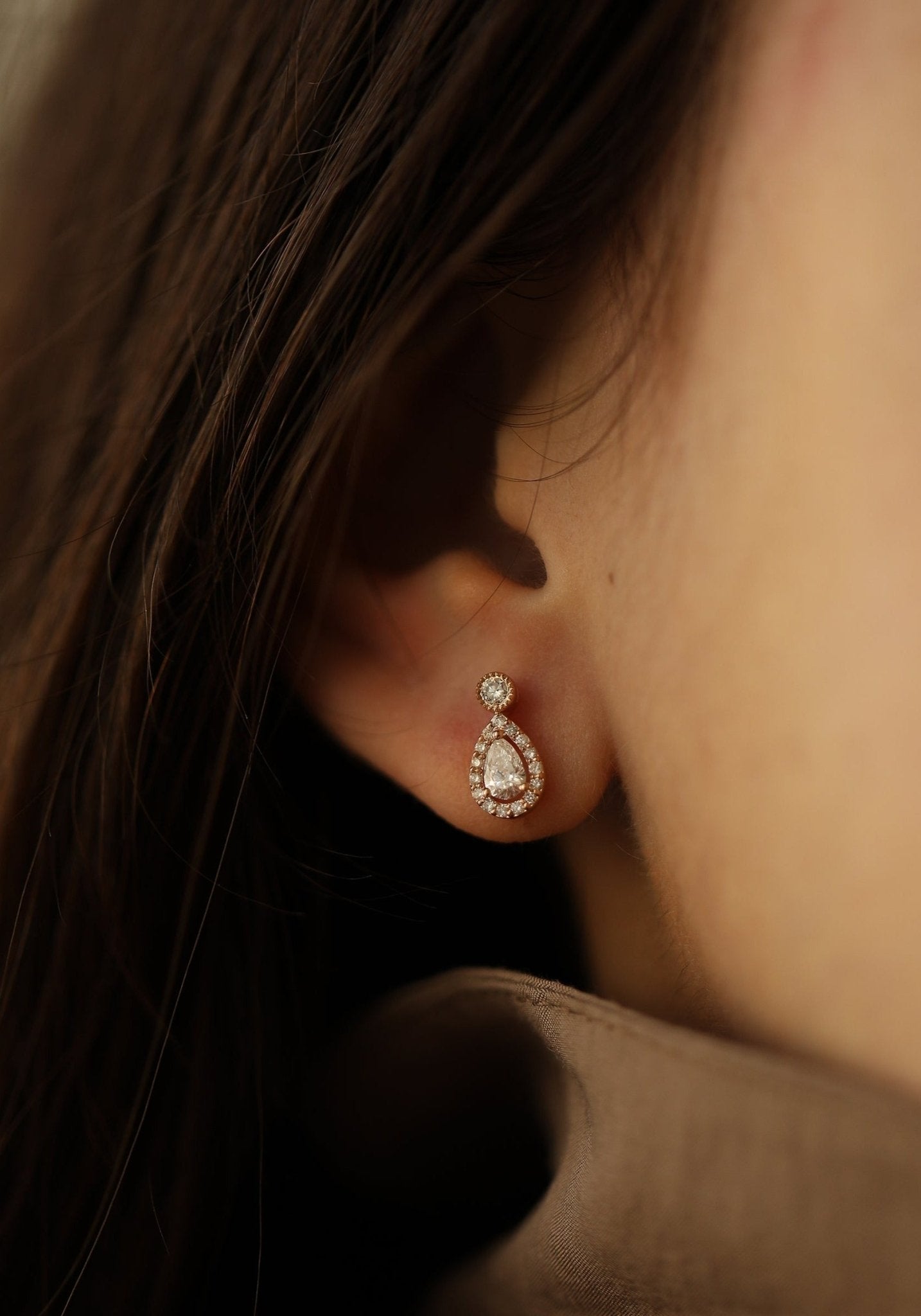 0.40 Karat Damla & 0.20 Karat Yuvarlak Kesim Pırlanta Küpe - RNF0678 | Ronaff Pırlanta | Tektaş Yüzük, Pırlanta Yüzük, Kolye, Küpe