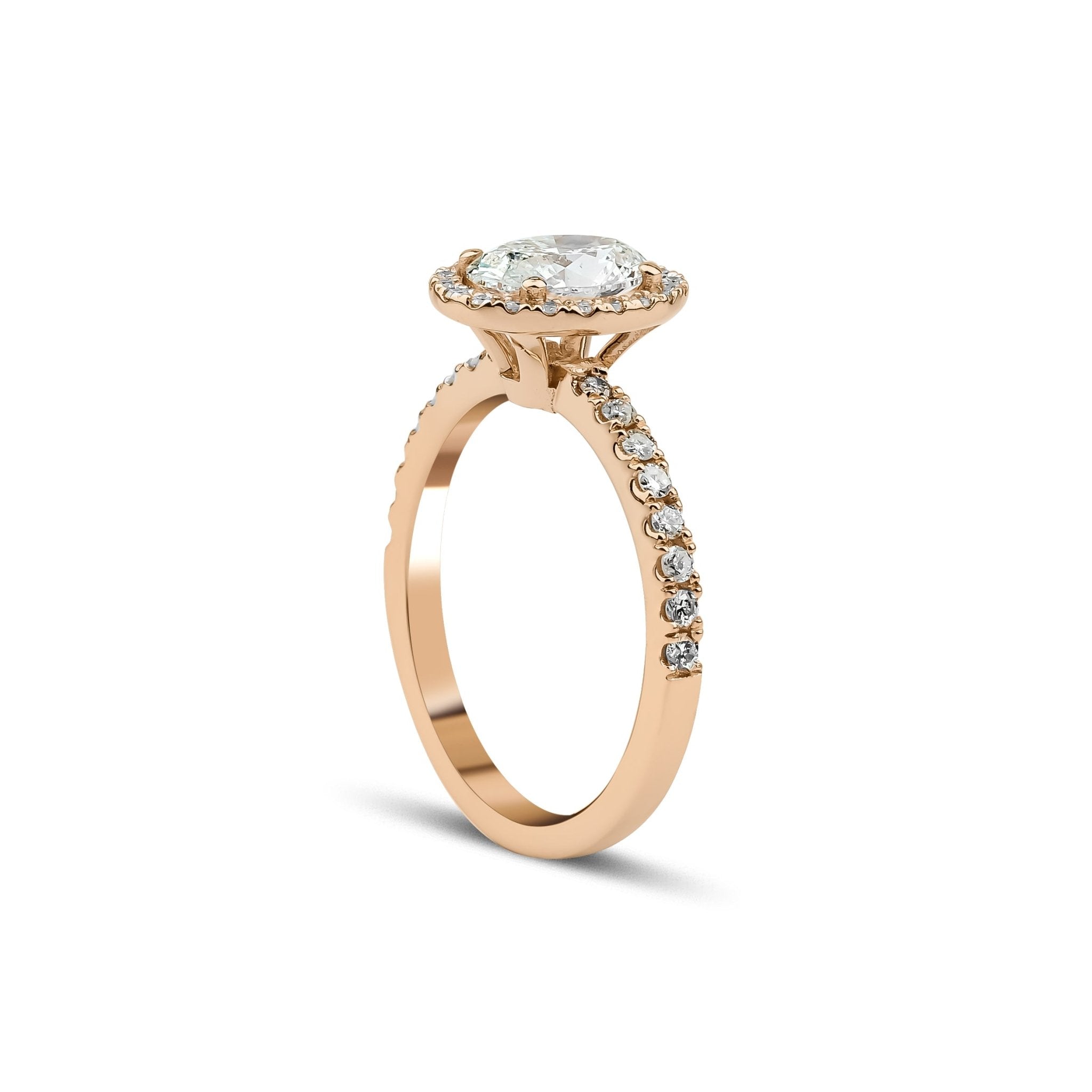 0.70 Karat Oval Kesim & 0.26 Karat Yuvarlak Kesim GIA Sertifikalı Halo Model Tektaş Pırlanta Yüzük - RNF0766 | Ronaff Pırlanta | Tektaş Yüzük, Pırlanta Yüzük, Kolye, Küpe