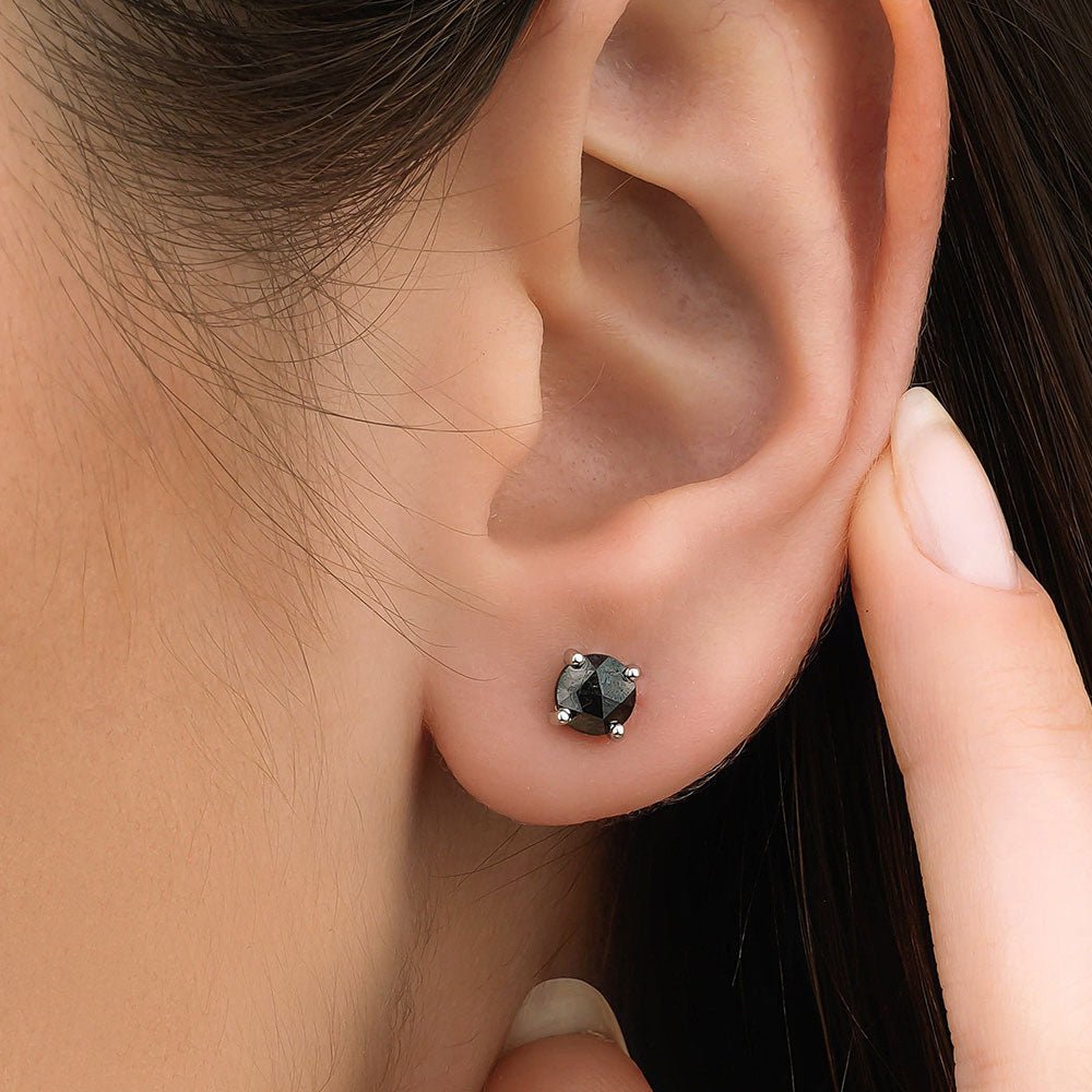 1.00 Karat Siyah Elmas Tektaş Küpe - RNF0651 | Ronaff Pırlanta | Tektaş Yüzük, Pırlanta Yüzük, Kolye, Küpe