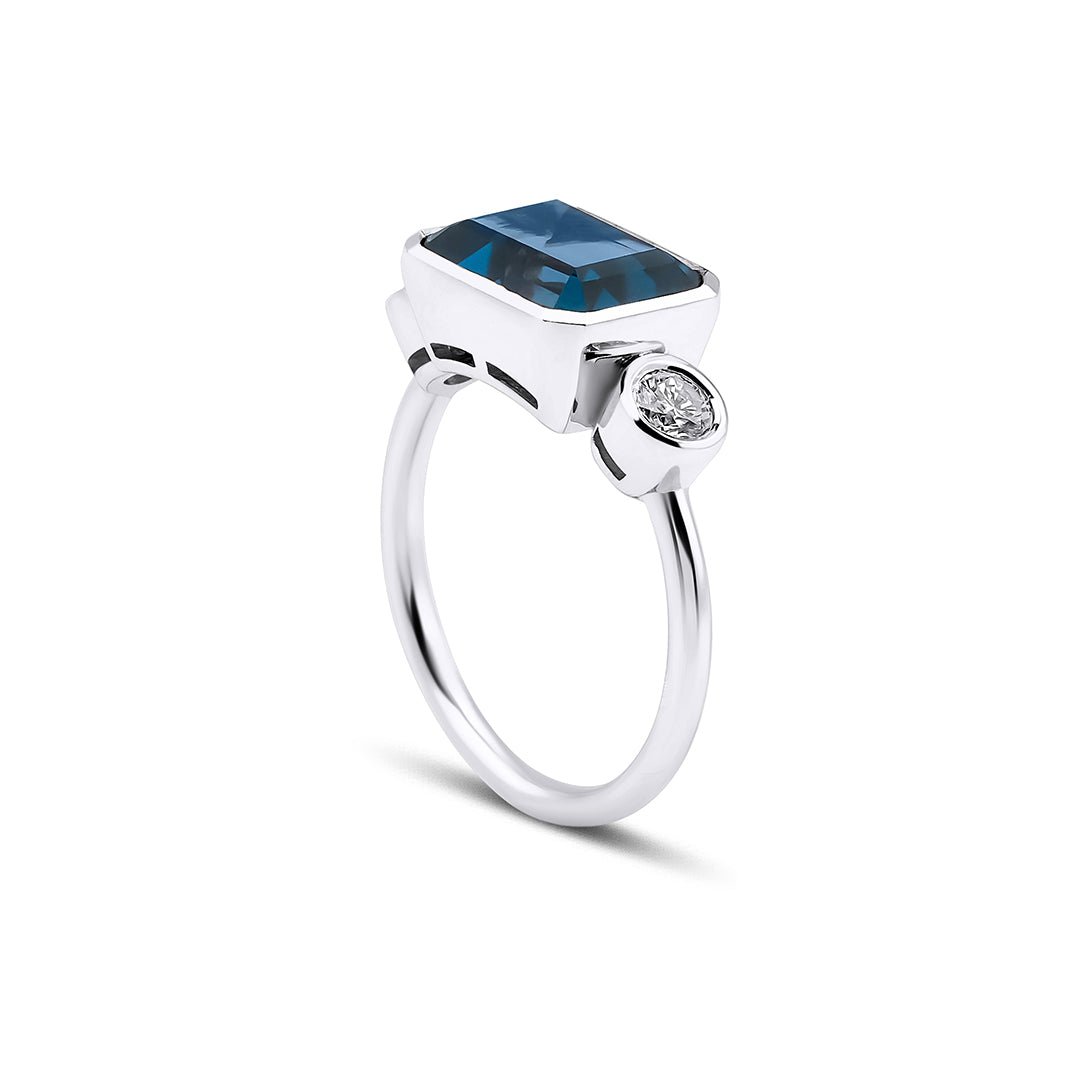 4.00 Karat London Blue Topaz Pırlantalı Yüzük - RNF0686 | Ronaff Pırlanta | Tektaş Yüzük, Pırlanta Yüzük, Kolye, Küpe