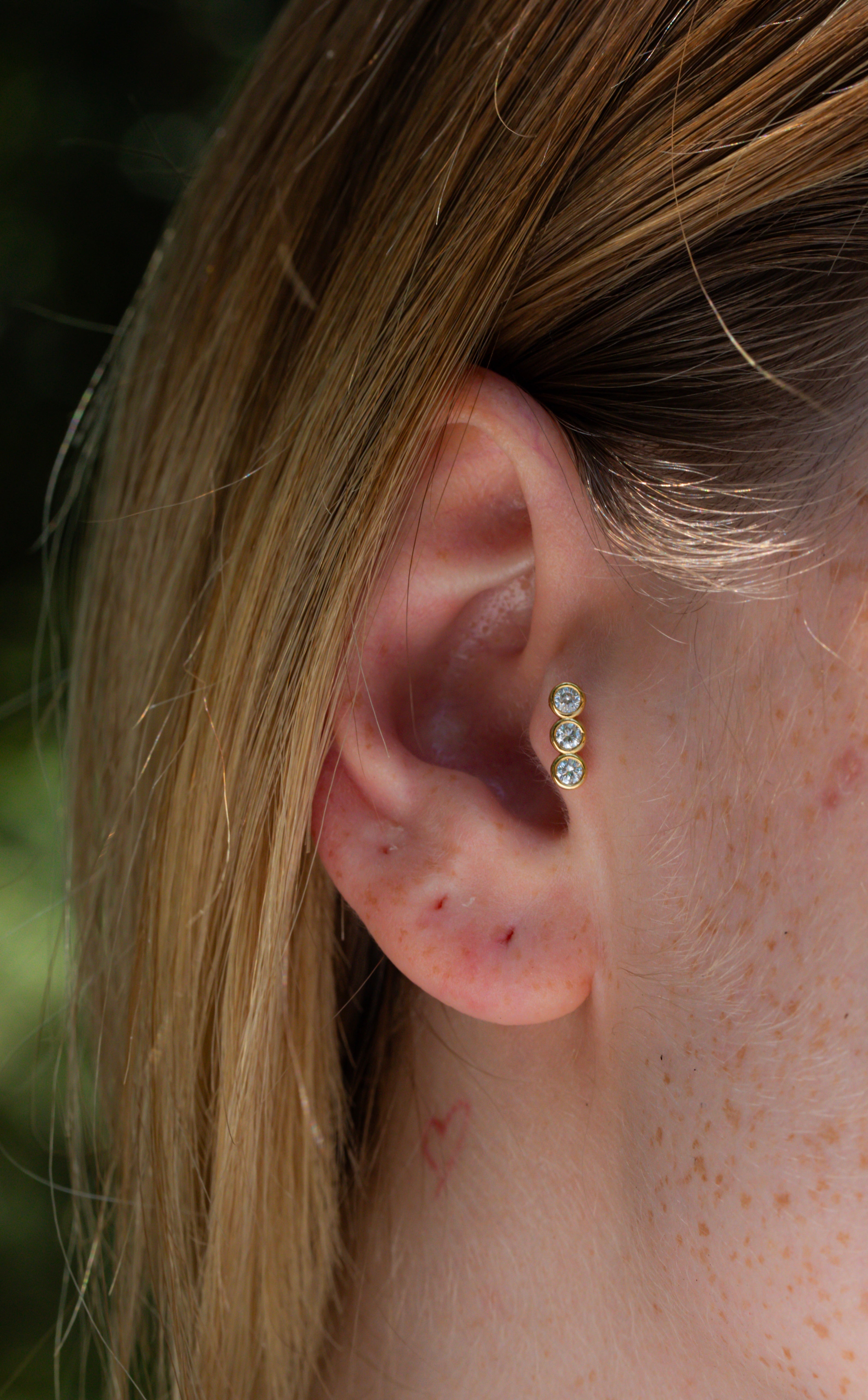 0.09 Karat Yuvarlak Kesim Üç Taşlı Küpe - RNF0853 | Ronaff Pırlanta | Tektaş Yüzük, Pırlanta Yüzük, Kolye, Küpe