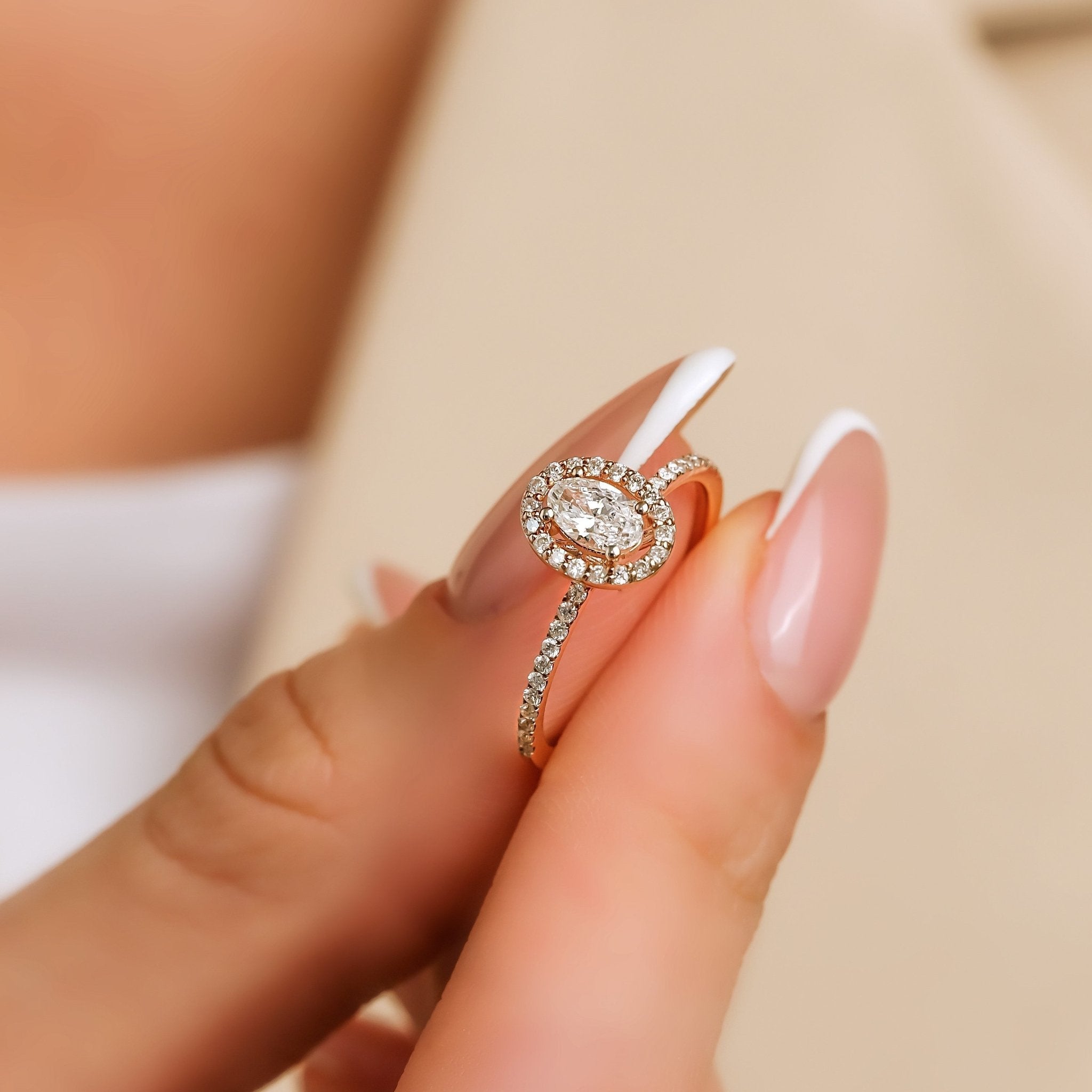 0.40 Karat Oval Merkez & 0.16 Karat Kenar Pırlanta Teklif Yüzüğü - RNF0847 | Ronaff Pırlanta | Tektaş Yüzük, Pırlanta Yüzük, Kolye, Küpe