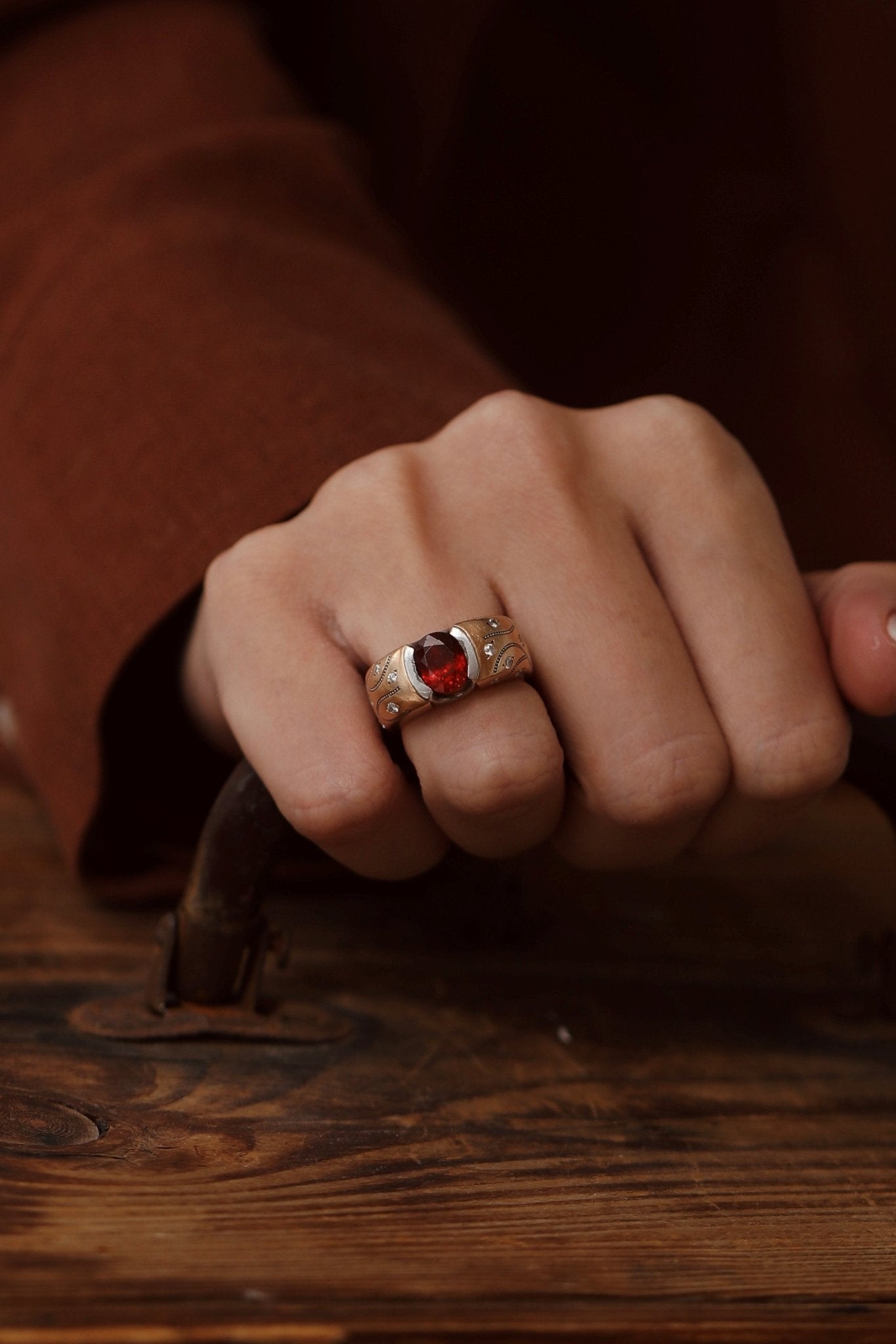 1.60 Karat Fire Garnet Taşlı Pırlantalı Özel Tasarım Yüzük ( Extraordinary ) - RNF0700 | Ronaff Pırlanta | Tektaş Yüzük, Pırlanta Yüzük, Kolye, Küpe