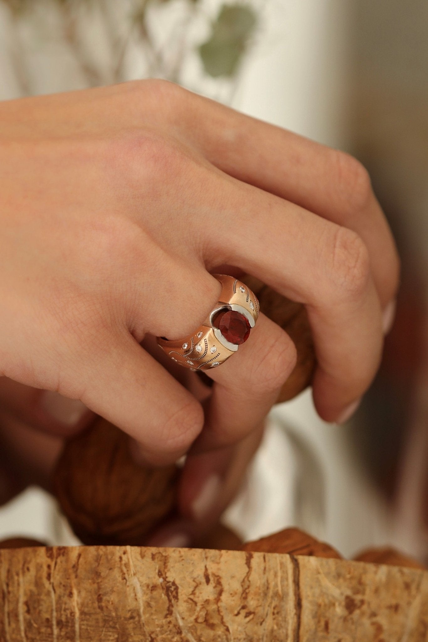 1.60 Karat Fire Garnet Taşlı Pırlantalı Özel Tasarım Yüzük ( Extraordinary ) - RNF0700 | Ronaff Pırlanta | Tektaş Yüzük, Pırlanta Yüzük, Kolye, Küpe