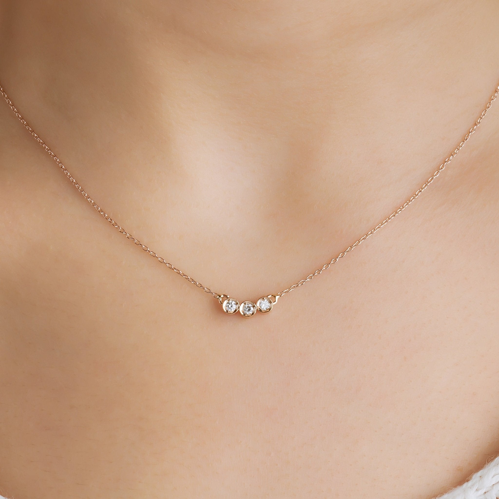 0.15 Karat Tria Pırlanta Kolye - RNF0552 | Ronaff Pırlanta | Tektaş Yüzük, Pırlanta Yüzük, Kolye, Küpe