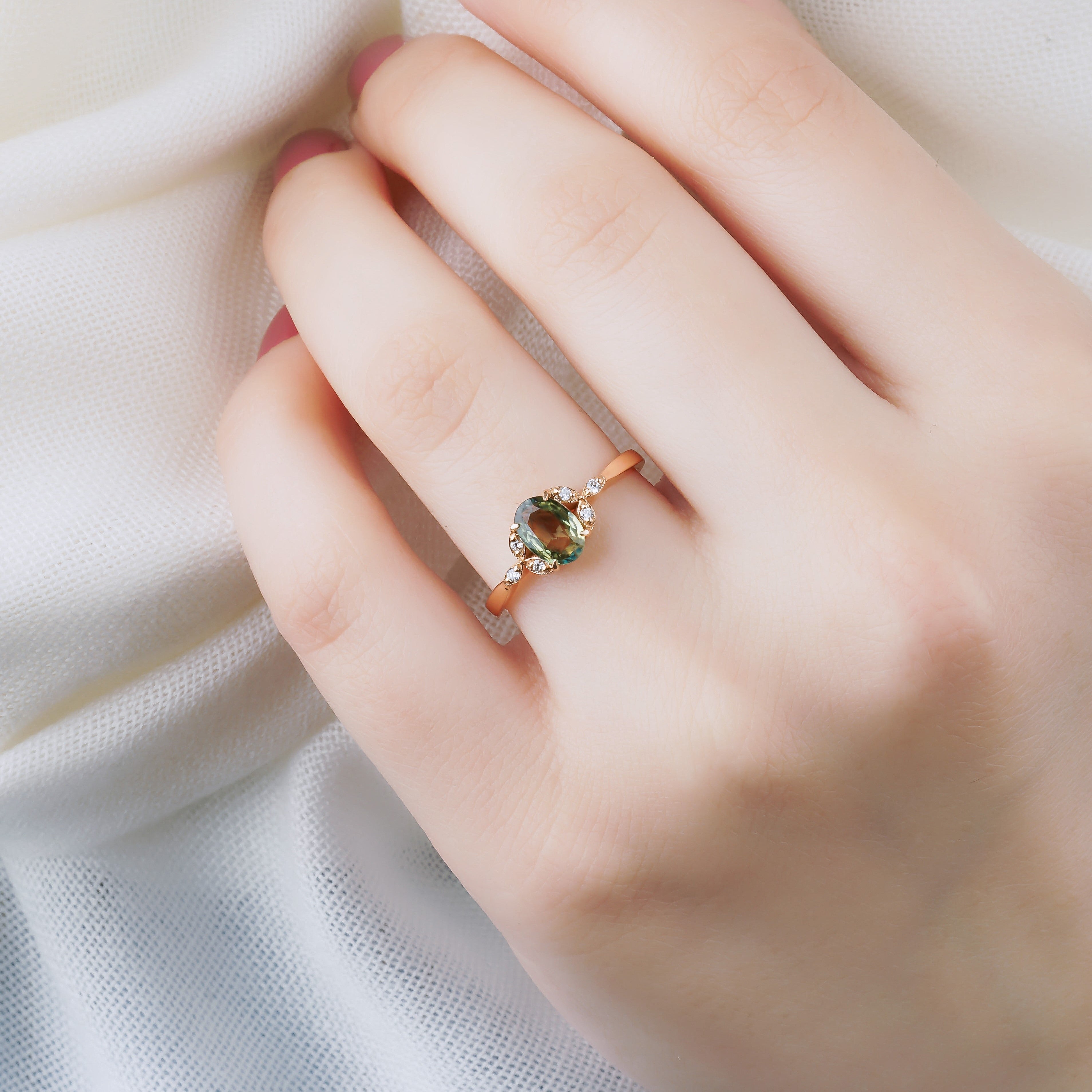 1.00 Karat Oval Yeşil Safir Vintage Pırlantalı Yüzük - RNF0242 | Ronaff Pırlanta | Tektaş Yüzük, Pırlanta Yüzük, Kolye, Küpe